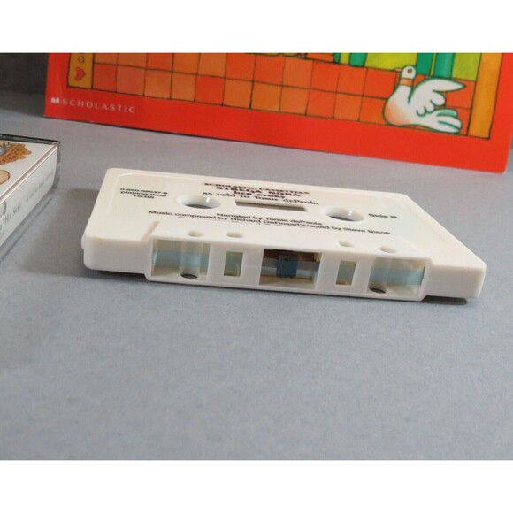 Strega Nona Her Story w/ Cassette 1st Scholastic 1998 School Edition - Picture 3 of 8